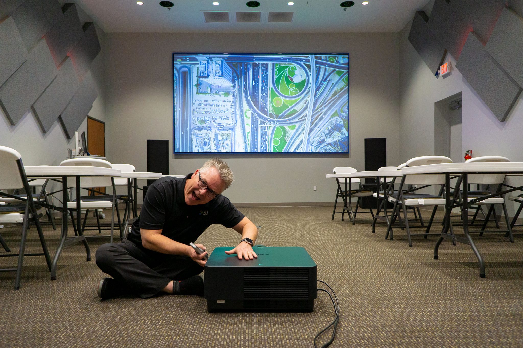 Sony FHZ120L on the ground