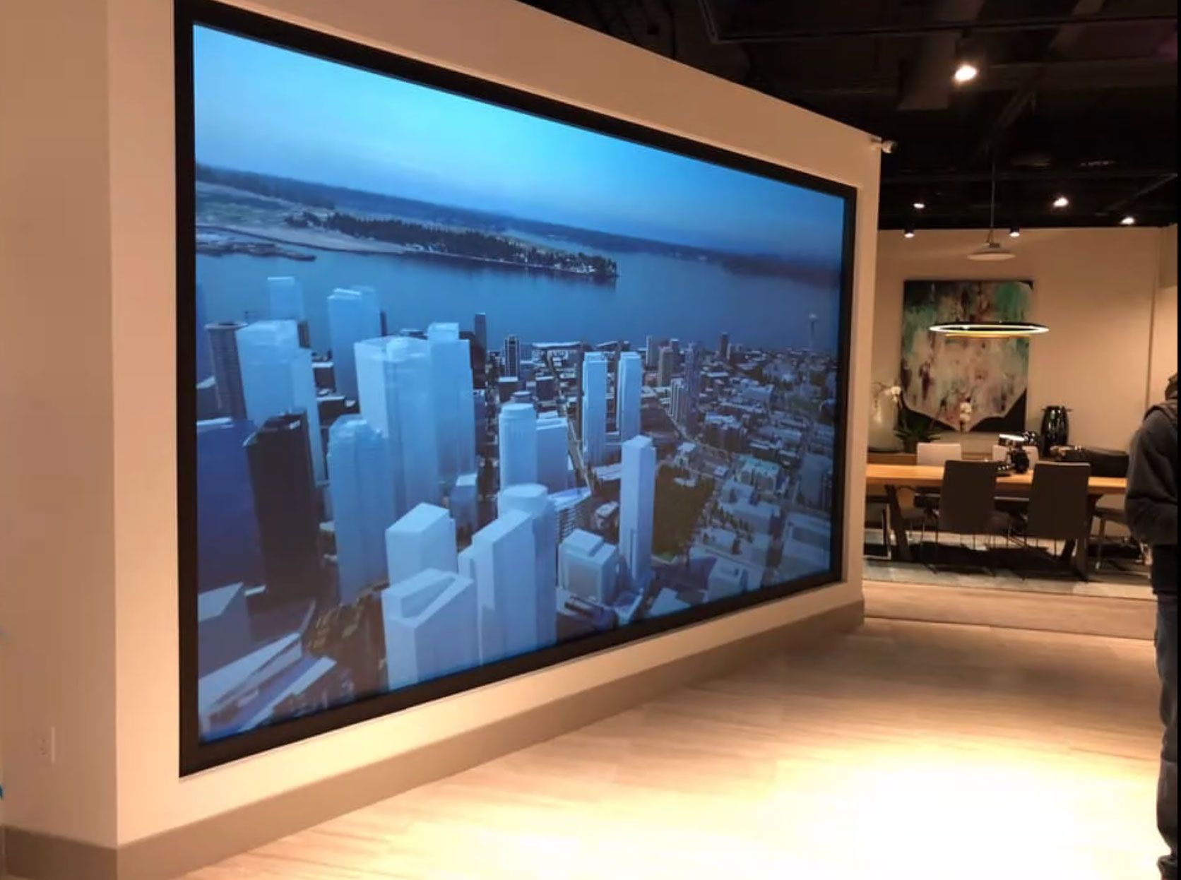 SI Screen Helps Sell Properties at Luxury Seattle High Rise